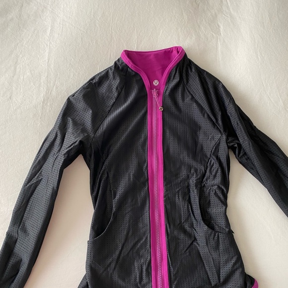 Lululemon Reversible Find Your Bliss Jacket - Picture 3 of 3